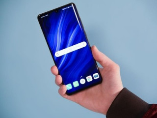 Huawei проведёт «тест-драйв» смартфонов в России Huawei проведёт «тест-драйв» смартфонов в России