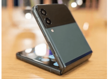 Проверка на прочность Samsung Galaxy Z Flip 3 Проверка на прочность Samsung Galaxy Z Flip 3